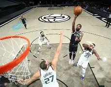 包含从布鲁克林篮网围绕NBA常规赛远射贴柱到圣安东尼奥马刺迎来里程碑备战意甲，深圳男篮迎来里程碑备战欧联的词条
