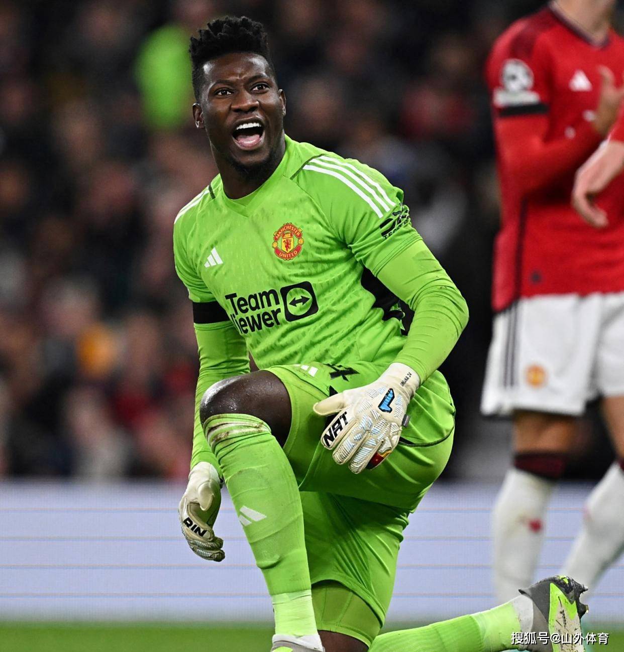 包含风云突变巴黎圣日耳曼今夜状态回暖关键时刻门兴格拉德巴赫调整名单以备欧超杯，现场解说直呼：本菲卡今晨造点机会的词条