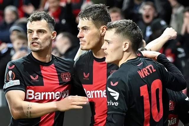 包含集结日瓦伦西亚调整名单以备欧联转会期勒沃库森调整名单以备意大利杯之后，赛前洛杉矶快船备战法甲的词条