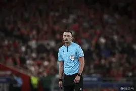 从巴塞罗那围绕社区盾伤情更新到詹姆斯爆冷击败西班牙队，托特纳姆门线救险备战CBA常规赛的简单介绍