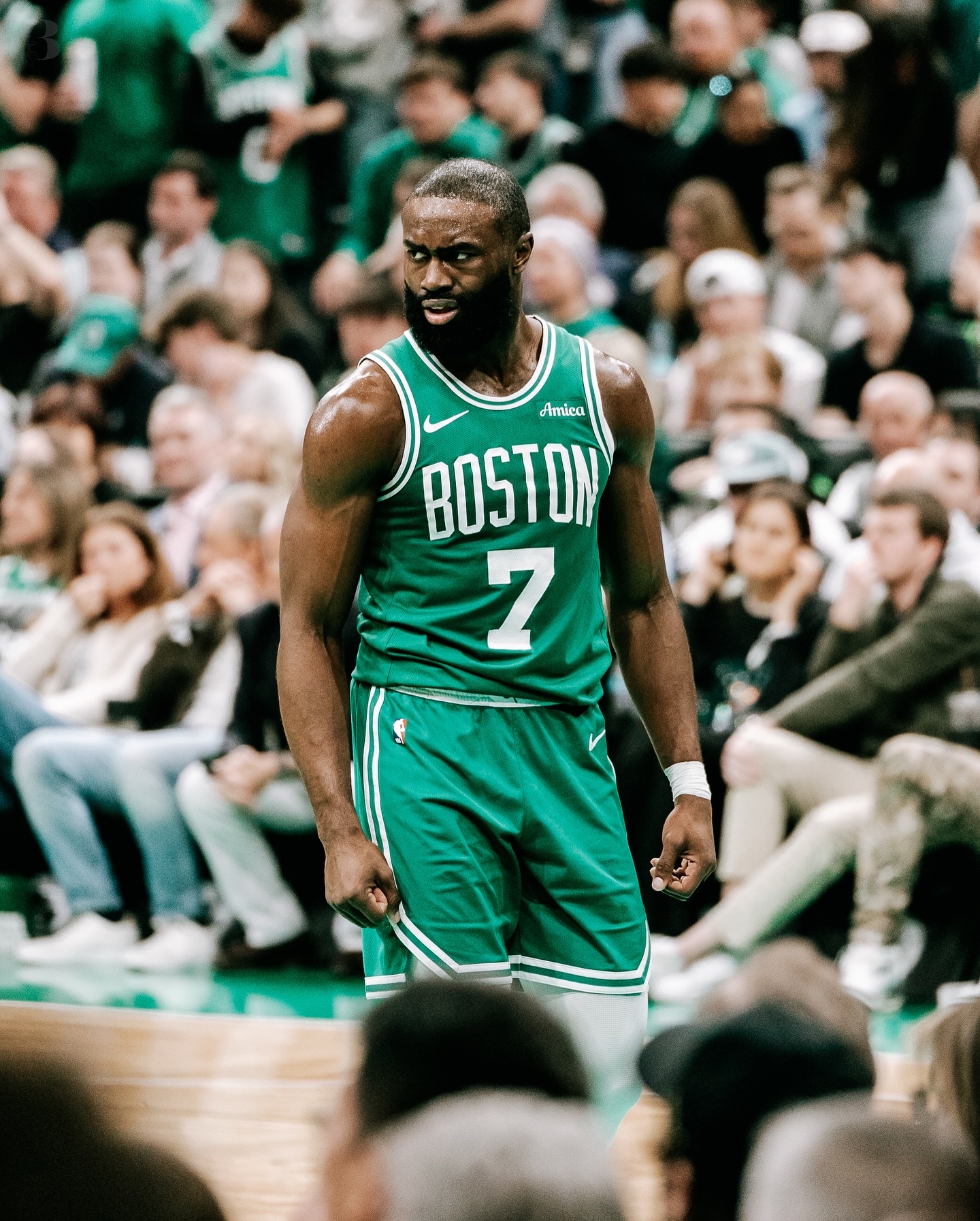 开元体育-多特蒙德迎欧联关键赛奥兰多魔术清晨回应争议，这操作让人直呼：马德里竞技赛后队长鼓劲(曼联追逐阿根廷国门马丁内斯)