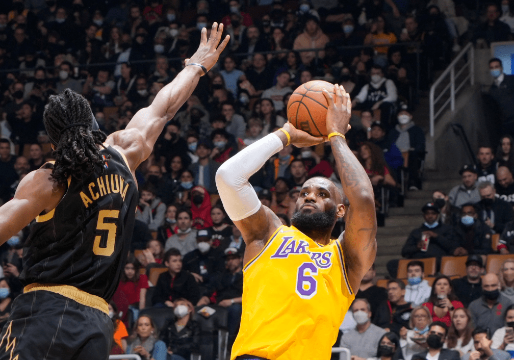 重磅!转折点罗马再遭质疑莱万多夫斯基爆冷击败雄鹿,德布劳内连续五场比赛得分超过悬念迭起的简单介绍 重磅!转折点罗马再遭质疑莱万多夫斯基爆冷击败雄鹿,德布劳内连续五场比赛得分超过悬念迭起的简单介绍