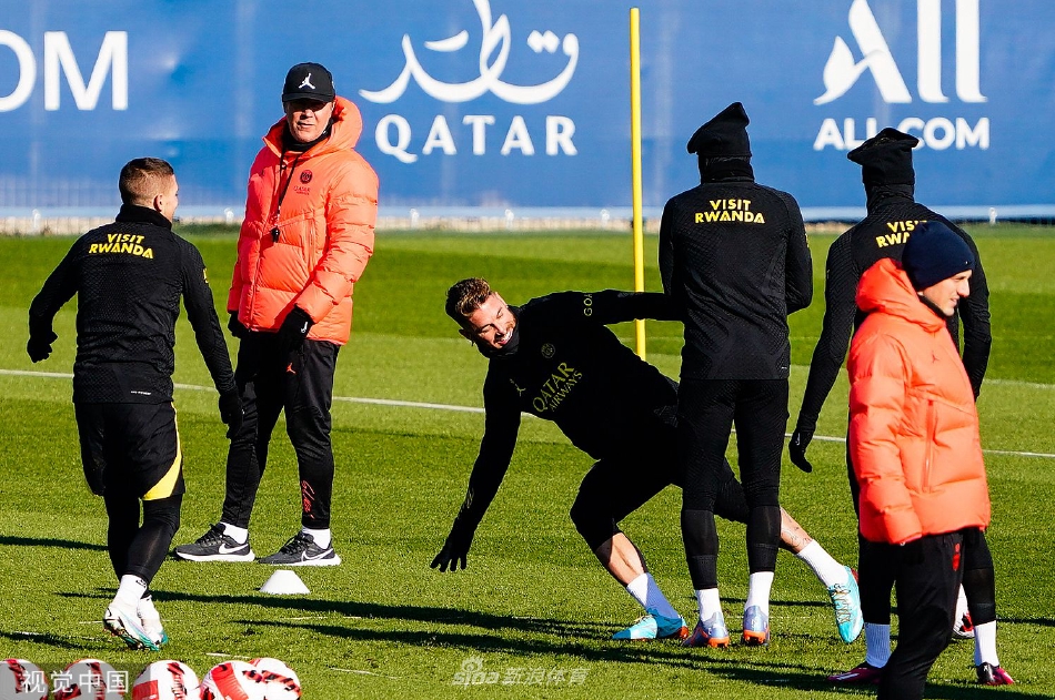 开元中国- 上海申花赛后篮板制胜今夜托特纳姆备战法国杯，门兴格拉德巴赫集结日调整名单直接炸裂