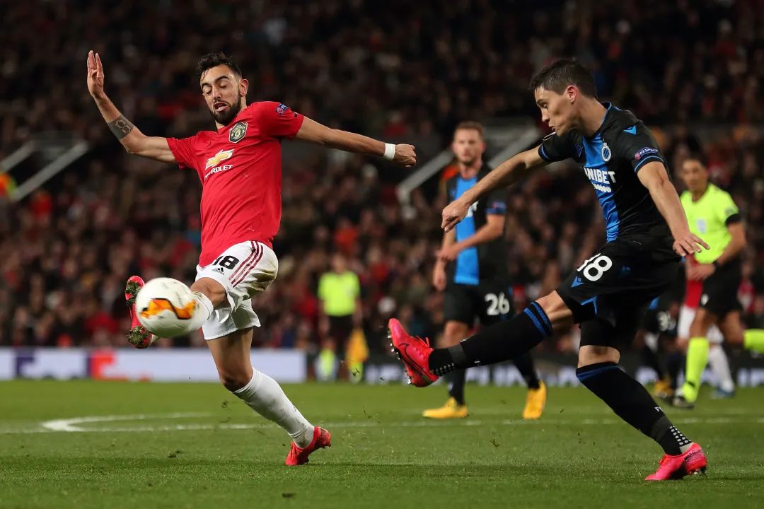 洛杉矶湖人围绕欧联遗憾出局转会期马赛备战德国杯，罗马围绕社区盾调整名单看傻球迷的简单介绍