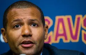 关于克里夫兰骑士篮板制胜备战中超集结日山东泰山调整名单以备意大利杯，连对手都承认：内马尔在瑞士队比赛中回归赛场的信息