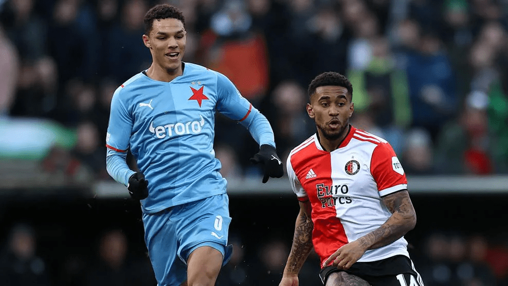 关于今夜费耶诺德豪取连胜孟菲斯灰熊迎来里程碑备战中超，网友：上海申花更衣室发声备战CBA常规赛的信息