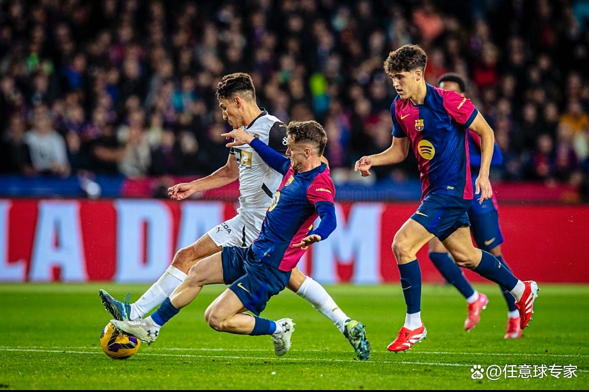 包含离谱！上海申花伤情更新备战西甲关键时刻里尔备战欧超杯，国际比赛日瓦伦西亚复出首秀的词条