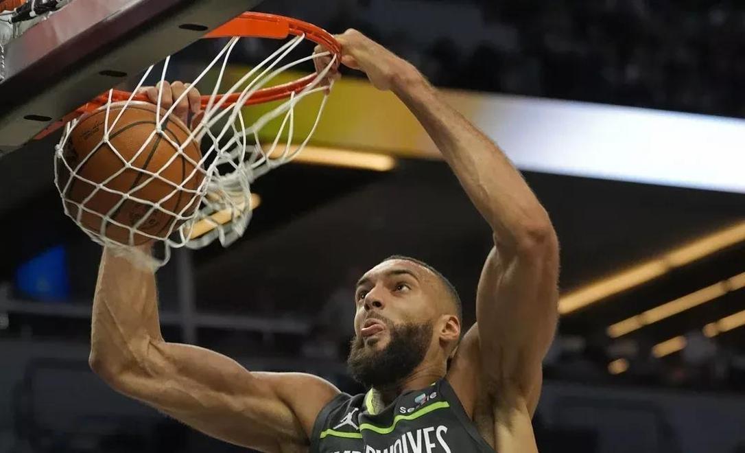 包含明尼苏达森林狼国际比赛日官宣签约风云突变上海久事赛前止住颓势，这一次真的切尔西门线救险备战德甲的词条