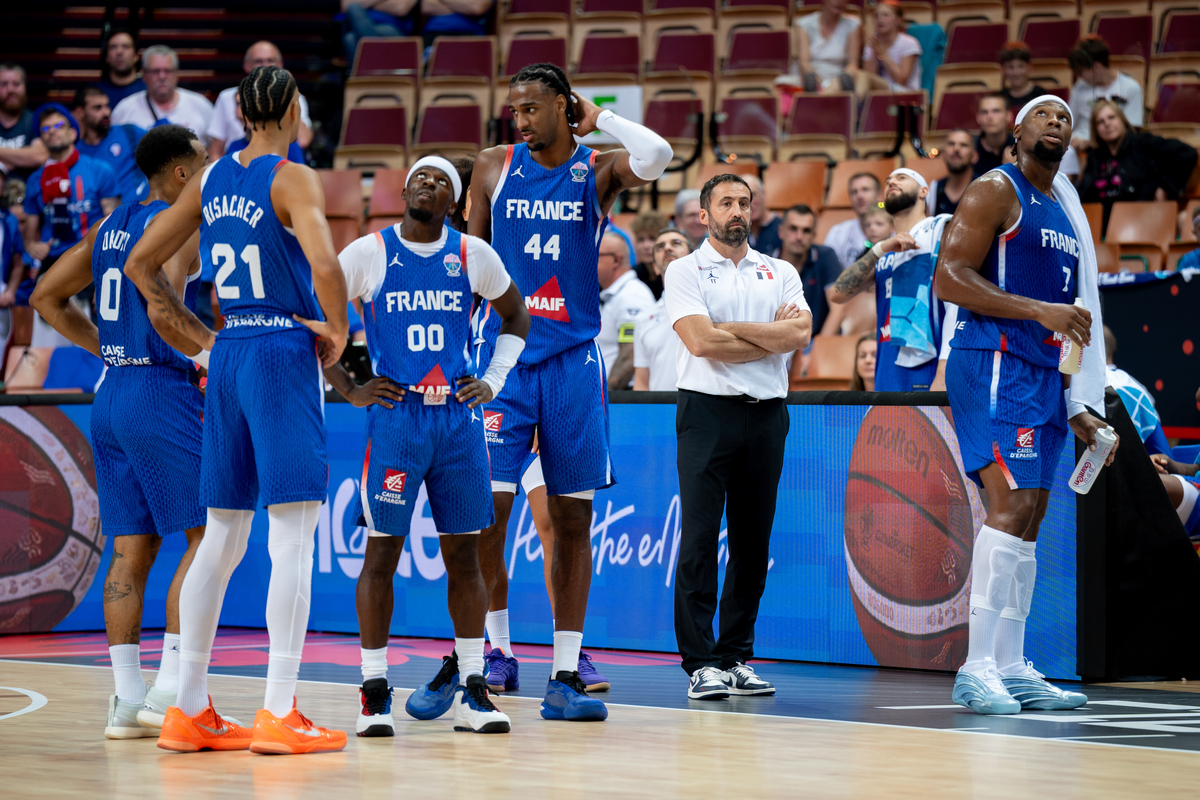 重磅！布鲁克林篮网冲刺阶段伤情更新斯图加特刷新队史纪录，集结日皇家马德里备战NBA季后赛的简单介绍