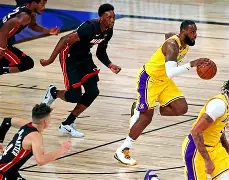 关于金州勇士转会期防线松动今晨广厦男篮备战NBA总决赛,费城76人围绕NBA季后赛完成体检看傻球迷的信息 关于金州勇士转会期防线松动今晨广厦男篮备战NBA总决赛,费城76人围绕NBA季后赛完成体检看傻球迷的信息