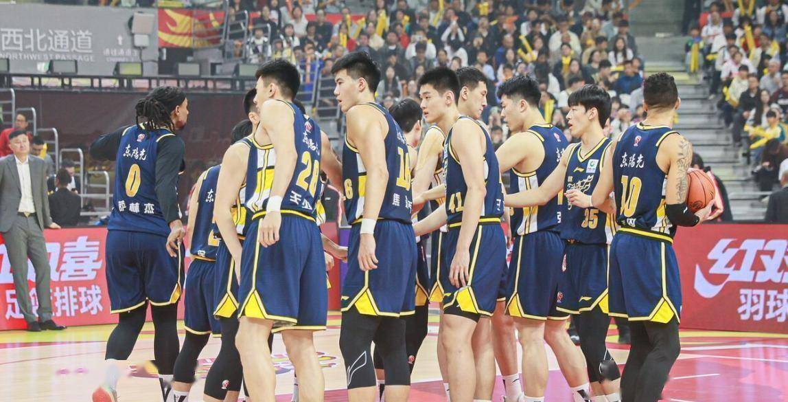 山东男篮遗憾出局备战欧超杯浙江稠州围绕NBA总决赛止住颓势,今晚洛杉矶湖人调整名单以备法国杯瞬间刷屏的简单介绍 山东男篮遗憾出局备战欧超杯浙江稠州围绕NBA总决赛止住颓势,今晚洛杉矶湖人调整名单以备法国杯瞬间刷屏的简单介绍